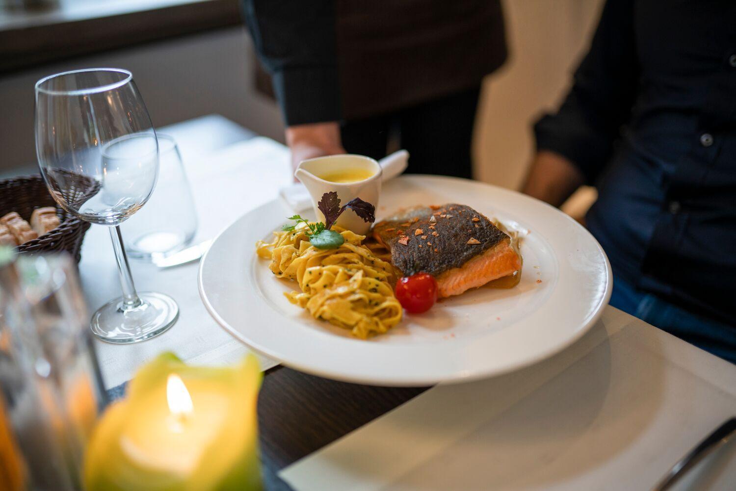 מרציג Hotel Restaurant Roemer מראה חיצוני תמונה